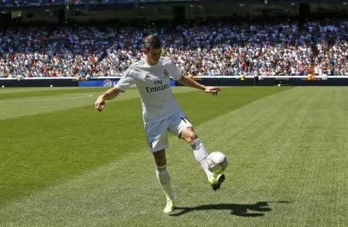 姆巴佩，球場上的風(fēng)云人物，馬德里留云之心，輿論之風(fēng)無法吹走他的堅定