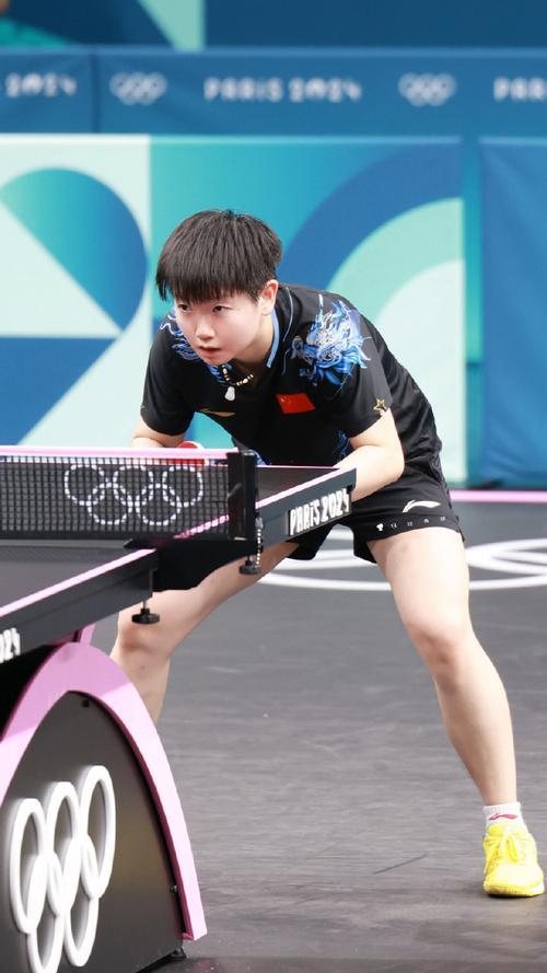 孫穎莎連續(xù)162周穩(wěn)坐世界第一寶座，展現(xiàn)乒壇霸主風(fēng)采