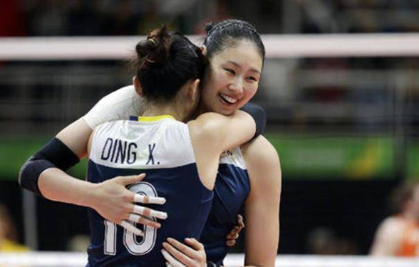 王奕博頂薪簽約青島遭遇重重阻力，雙重身份困擾或讓其缺席新賽季