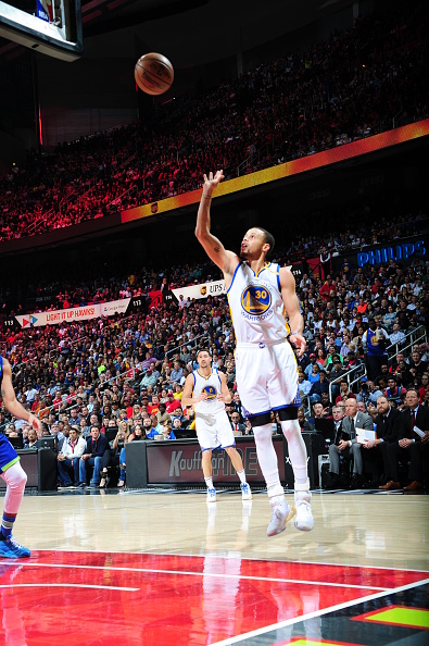 首節(jié)手感火熱！比斯利精準(zhǔn)干拔三分，三投全中驚艷得七分