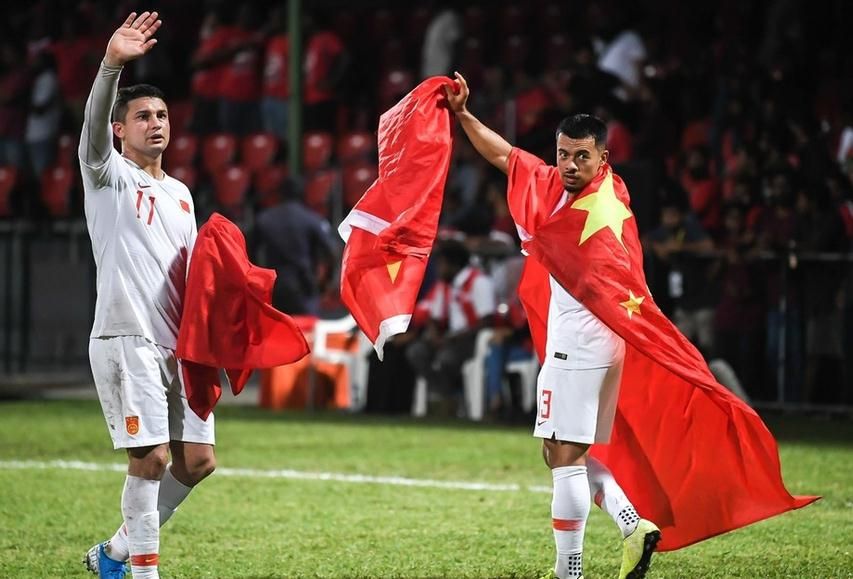 沙特歸化球員閃耀全場，東道主逆襲約旦，歸化中鋒獨攬25分力壓群雄