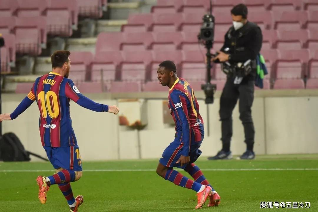 絕代雙驕之罰點(diǎn)對(duì)決，C羅與梅西點(diǎn)球成功率的媒體對(duì)比解析