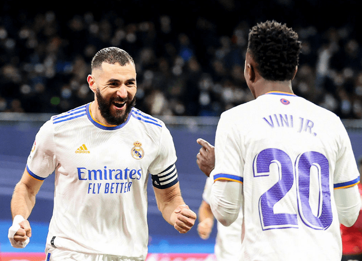 閃耀西甲賽場(chǎng)，萊萬(wàn)對(duì)決皇馬首開(kāi)紀(jì)錄，破冰之旅開(kāi)啟新篇章