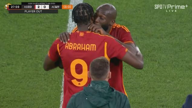 替補(bǔ)登場(chǎng)又傷退！亞伯拉罕近距離打門踢呲，倒地瞬間肩膀重創(chuàng)