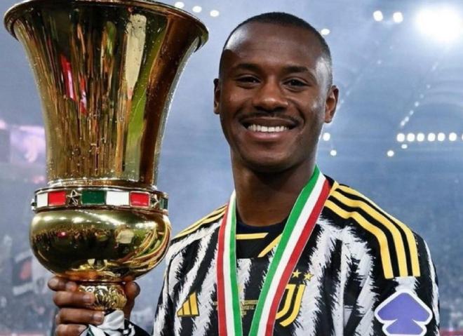 尤文后衛(wèi)賈洛積極推進(jìn)與貝西克塔斯談判，今日接受體檢，未來(lái)走向引關(guān)注