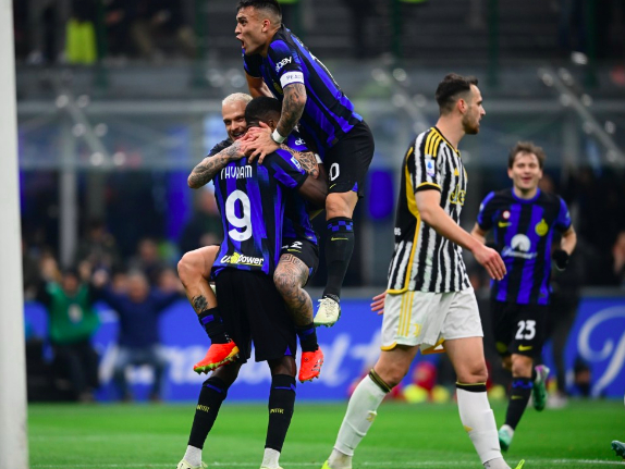 帕努奇觀點(diǎn)，國(guó)際米蘭仍是意甲奪冠熱門(mén)，本賽季競(jìng)爭(zhēng)愈發(fā)激烈