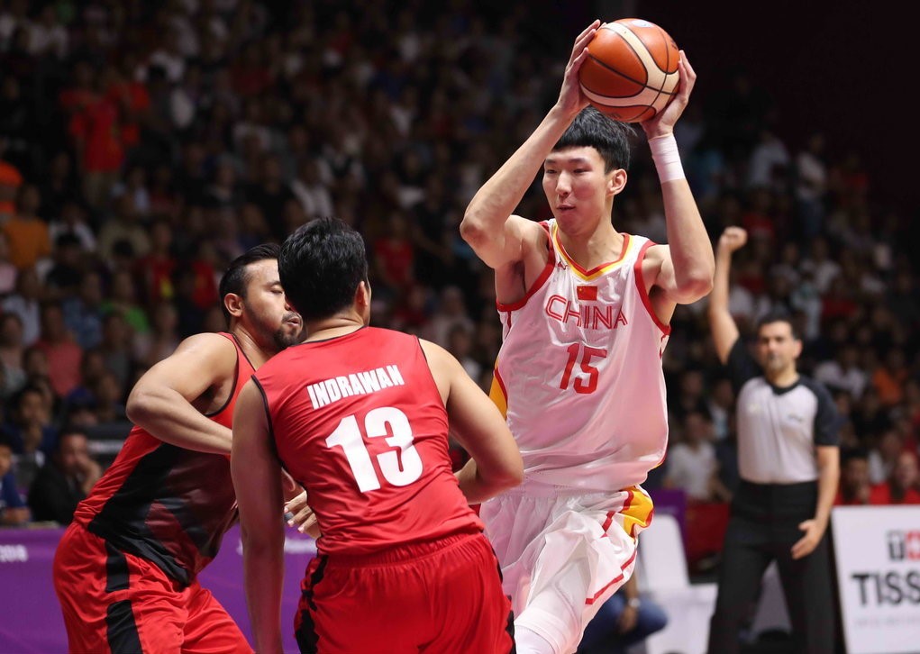 中國(guó)男籃首節(jié)罰球驚艷全場(chǎng)，高詩巖四罰全中，展現(xiàn)穩(wěn)健心態(tài)與實(shí)力