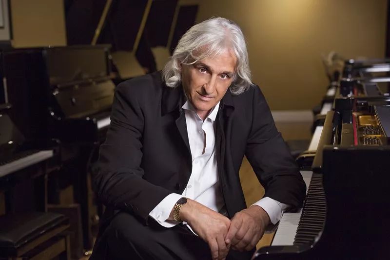 小波特談未來妻子，現(xiàn)代愛情觀下的價值追求與平等觀念