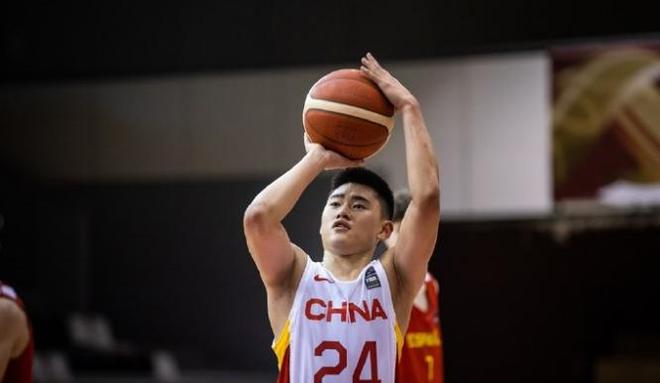 鞏曉彬指導(dǎo)楊瀚森，以四大要求塑造頂尖NBA潛力股