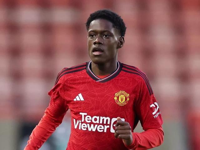 曼聯(lián)瞄準(zhǔn)葡體主帥阿莫林，39歲新星引關(guān)注，滕哈赫位置尚穩(wěn)