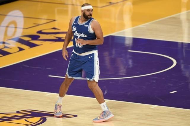 NBA賽場(chǎng)背后的秘密，粉絲情緒與PCL隊(duì)伍的默契賽爭(zhēng)議