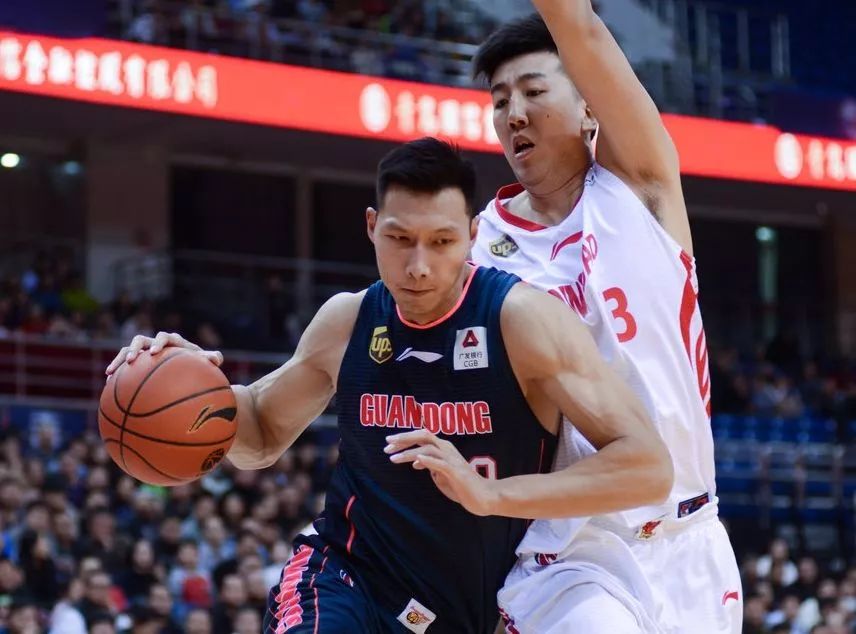 穩(wěn)了，廣東隊！男籃第一鋒線重磅加盟，杜鋒或?qū)⑻蛇M(jìn)總決賽！