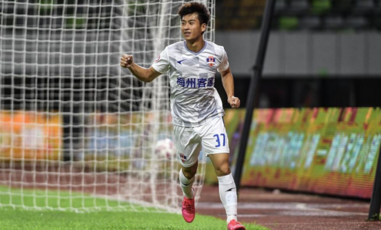 余望閃耀中甲聯(lián)賽，四場(chǎng)四球成就九月最佳青年球員榮光