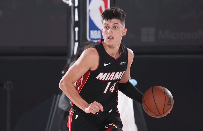 C羅閃耀NBA賽場，一球一中框，關(guān)鍵傳球創(chuàng)造無限可能