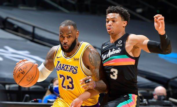 太陽新星崛起，格雷森的籃球之路持續(xù)閃耀