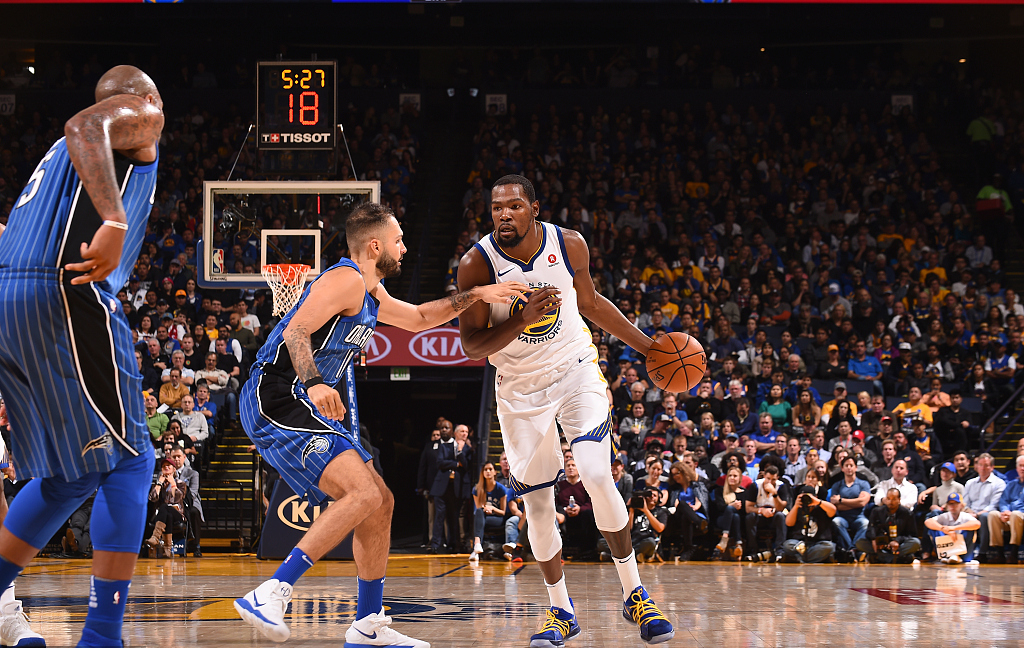 庫里近三年常規(guī)賽缺陣風(fēng)云，傷病困擾下的勇士挑戰(zhàn)與堅韌