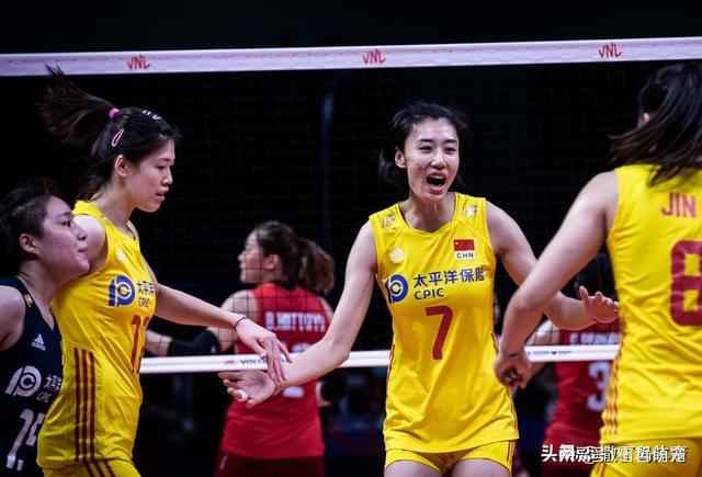 連續(xù)追分終告破，曹芳空砍豪華數(shù)據(jù)止步半決賽