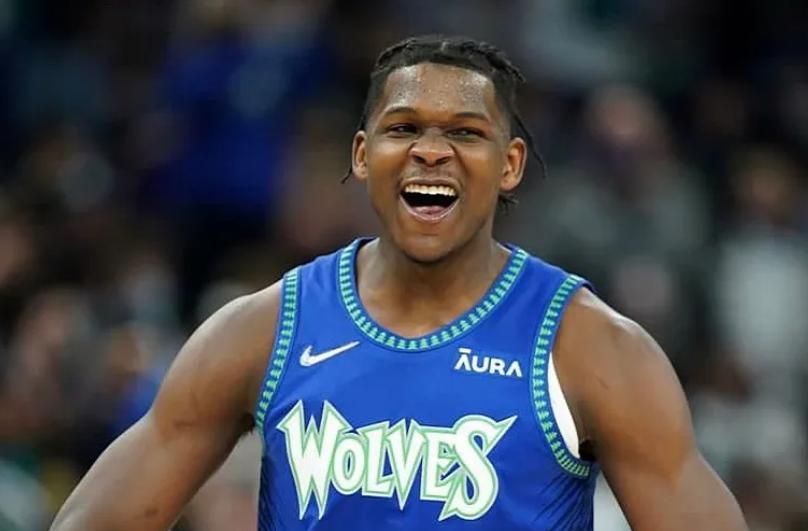 周玲安休賽期精進(jìn)技藝，愛德華茲苦練中距離跳投與腳步動作