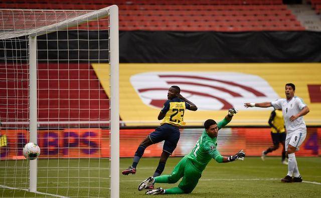 南美世預(yù)賽墊底引發(fā)關(guān)注，智利主帥表態(tài)，當(dāng)前并非決策辭職之時(shí)