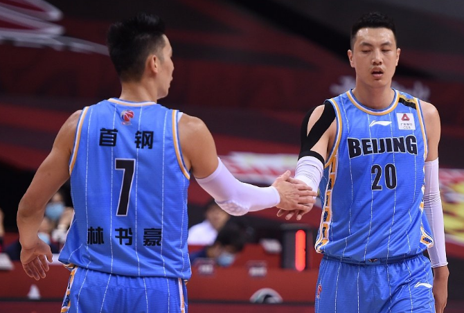 林書豪宣布退役，結(jié)束15年職業(yè)籃球生涯，輝煌篇章終章之際的思考與致敬