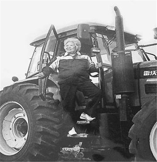 26歲男子智力停留在6歲卻擁有神奇技能，修農(nóng)機(jī)手到極致