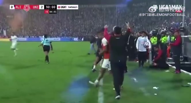 終場哨響后的無奈，鏡頭下的B費，球員的失落與反思