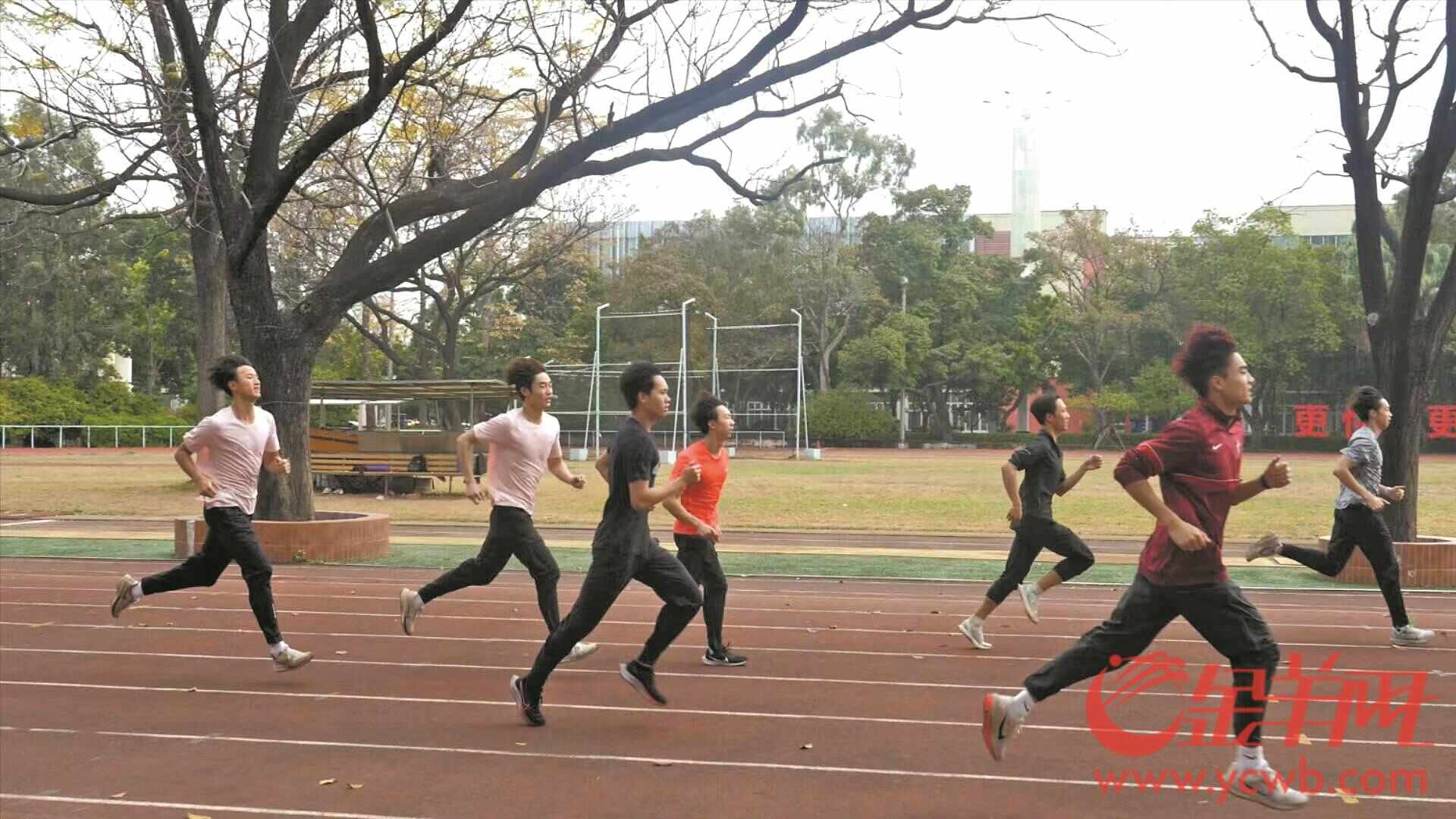 從杭州亞運(yùn)會(huì)到杭州超級(jí)杯，志愿之窗下的青春力量展現(xiàn)