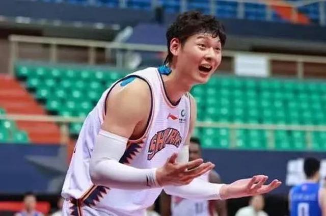 胡明軒與丁佳寧，籃球智商與表現(xiàn)的探討