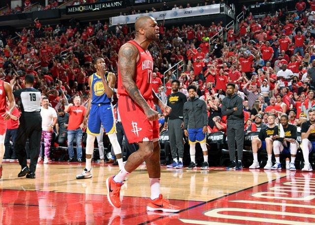 戈貝爾內(nèi)線獨(dú)攬風(fēng)采，17籃板成就榮耀時(shí)刻