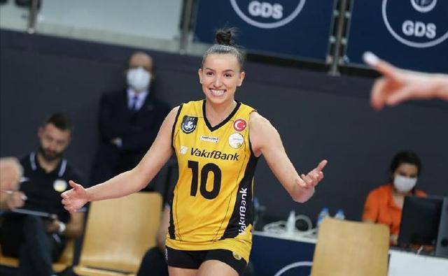 流言板熱議，意大利歐錦賽12人大名單揭曉，加里納利與馮泰奇奧領(lǐng)銜征戰(zhàn)