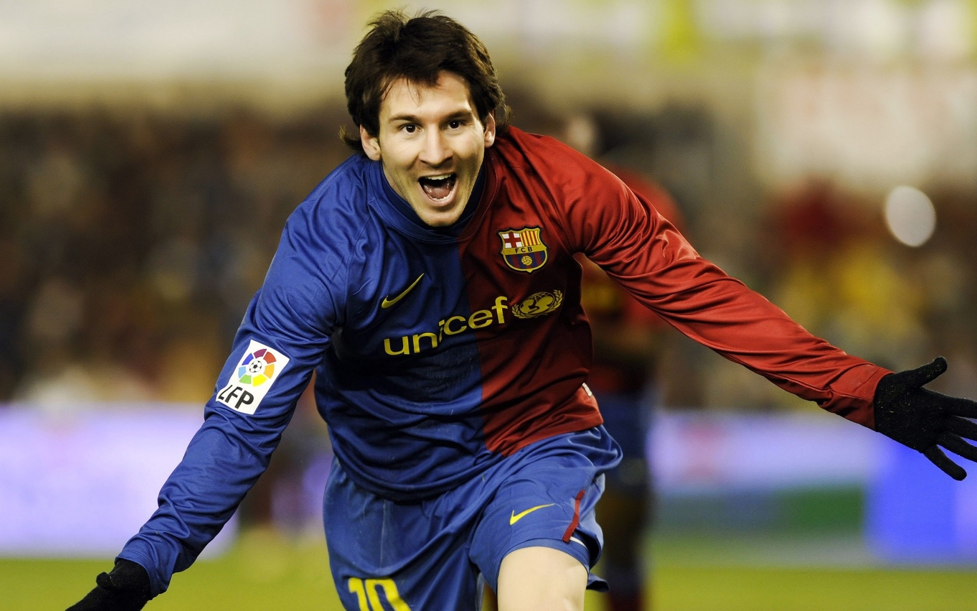 梅西中國之行，傳奇?zhèn)€人體驗館引發(fā)熱潮，梅迷瘋狂追隨