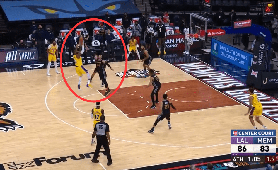 申京內(nèi)線轉(zhuǎn)身顯霸氣，脫手瞬間顯真章——自我救贖的補扣榮耀