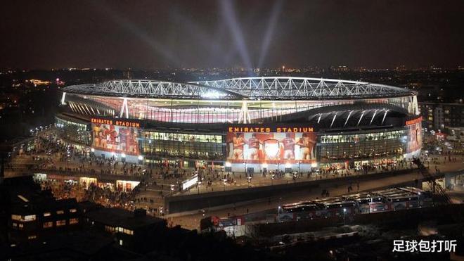 水晶宮前鋒愛德華大幅降薪加盟朗斯，開啟新篇章