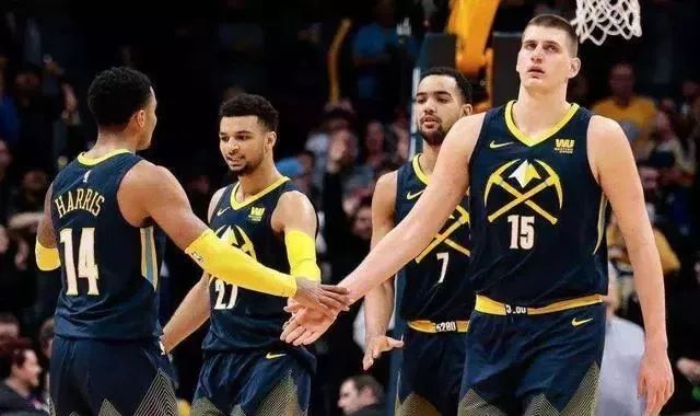 約基奇展現(xiàn)堅定耐心，NBA開季兩連敗不引質(zhì)疑——丹佛掘金隊的崛起之路