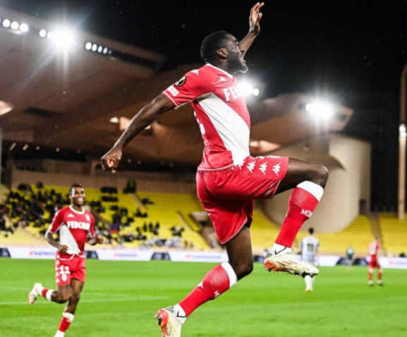 連彈兩次立柱，庫(kù)盧內(nèi)切后抽射！熱刺扳平，逆境中的精彩瞬間