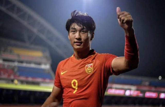 國(guó)少球員閆宇喆，我們不比韓國(guó)低一檔，展現(xiàn)個(gè)人能力不懼挑戰(zhàn)