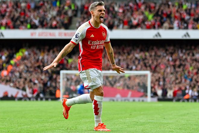 英超新賽季前瞻，利物浦衛(wèi)冕之路，阿森納與曼城緊隨其后