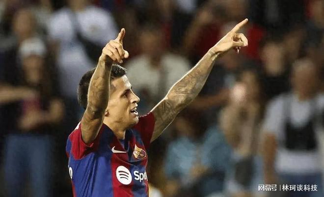 庫利巴利接亞布塞萊助攻，雙手炸框終結(jié)比賽——NBA賽場上的震撼瞬間