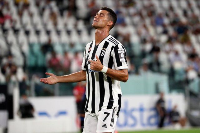 庫利巴利接亞布塞萊助攻，雙手炸框終結(jié)比賽——NBA賽場上的震撼瞬間