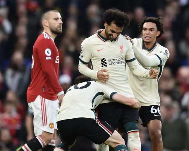 英超群雄沖刺風云，戈登、唐斯領(lǐng)跑，英超球員沖刺次數(shù)與覆蓋范圍一覽