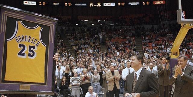 NBA賽場新變革，揭秘數(shù)字17背后的創(chuàng)新秘密