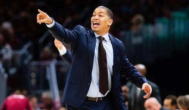 建議，中鋒競(jìng)爭(zhēng)激化，主帥推動(dòng)楊瀚森上位，羅威交易成明智之選