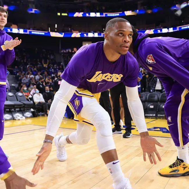 建議，主場平巴林背后，曼奇尼與球員共擔責任，教練與球員的雙重反思