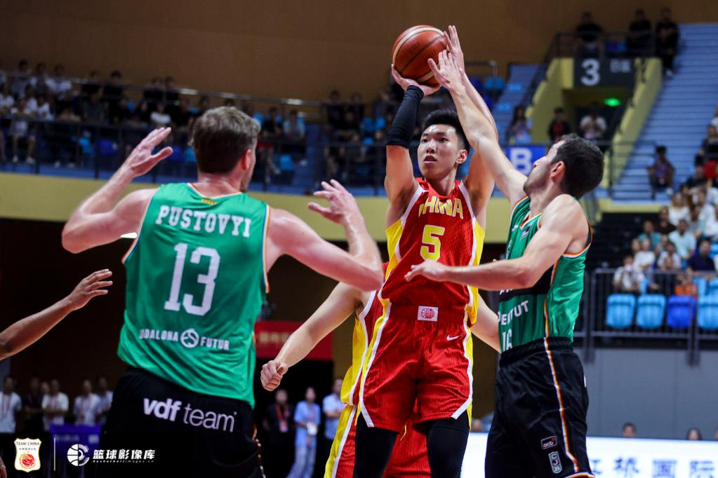 郭士強(qiáng)揭秘男籃取勝三大法寶，走出低谷關(guān)鍵所在，高詩巖成耀眼新星