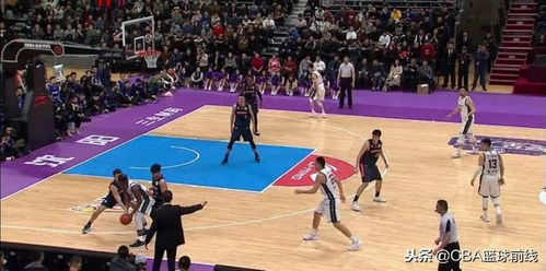 馬內(nèi)遭直紅罰下引發(fā)爭(zhēng)議，隊(duì)長(zhǎng)C羅對(duì)判罰憤怒回應(yīng)，賽場(chǎng)公正何在？