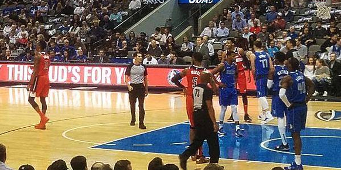 東契奇半場狂飆，NBA流言板燃起，獨得26分引領(lǐng)達拉斯獨行俠勢如破竹