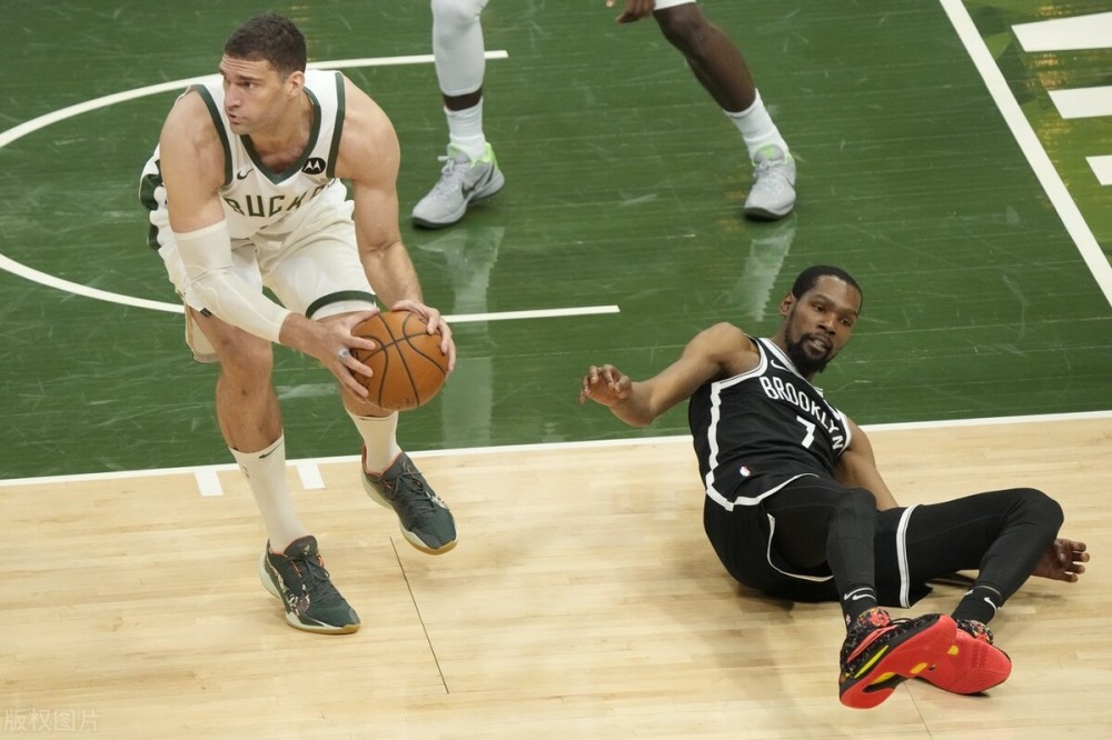 多西談NBA，與字母哥并肩作戰(zhàn)的樂趣，吸引對手全隊的強大魅力