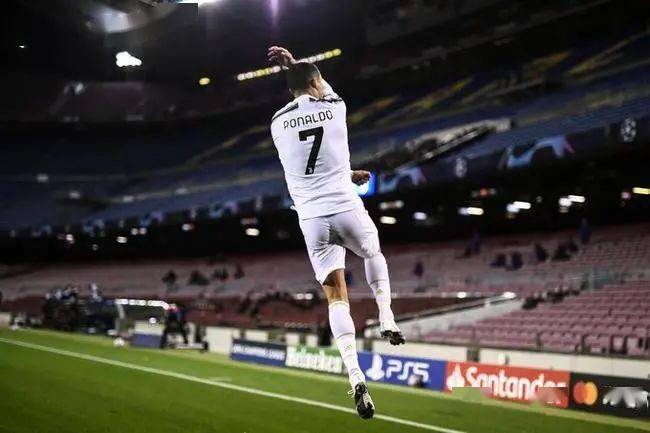 萊比錫破門(mén)領(lǐng)先，尤文遭遇賽季初比分落后，NBA動(dòng)態(tài)下的籃球賽場(chǎng)風(fēng)云