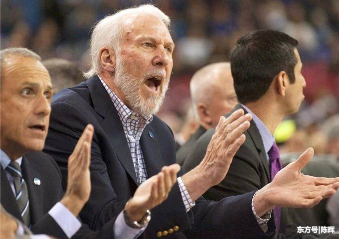 師徒情深！波波維奇與烏度卡的賽場情誼，一場擁抱致意的交流