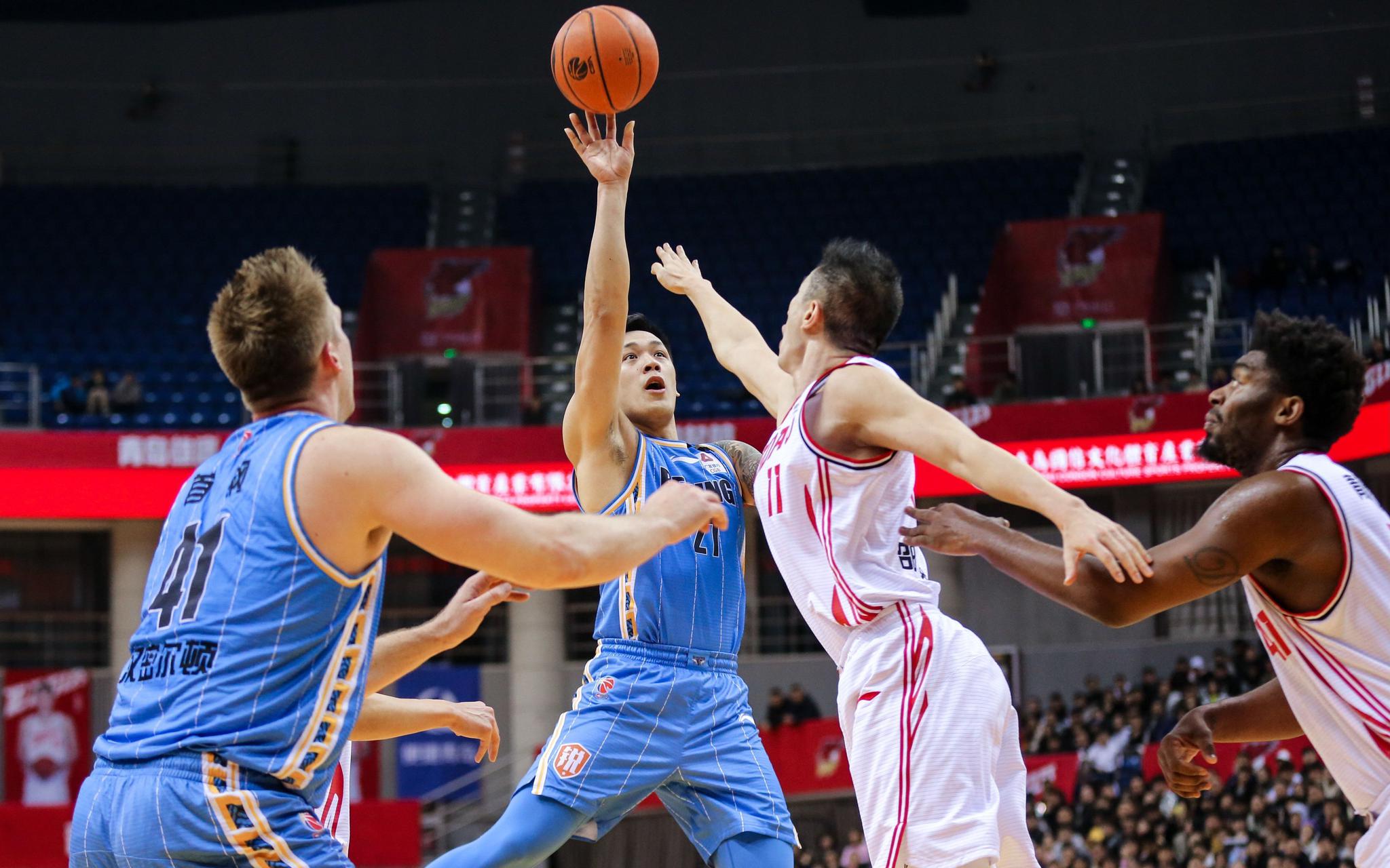 夏曉司視角下的廣廈籃球，CBA四強的穩(wěn)固地位與山東外線進攻的挑戰(zhàn)